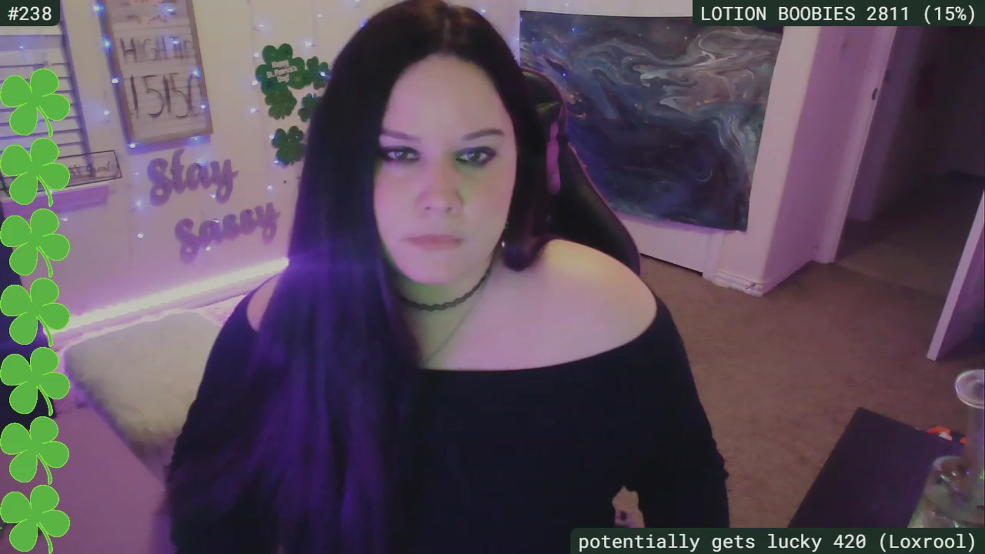 Gallery image thumbnail from SassySarah94's myfreecams stream on, 03/09/2023, 03:25 image 11 of 20
