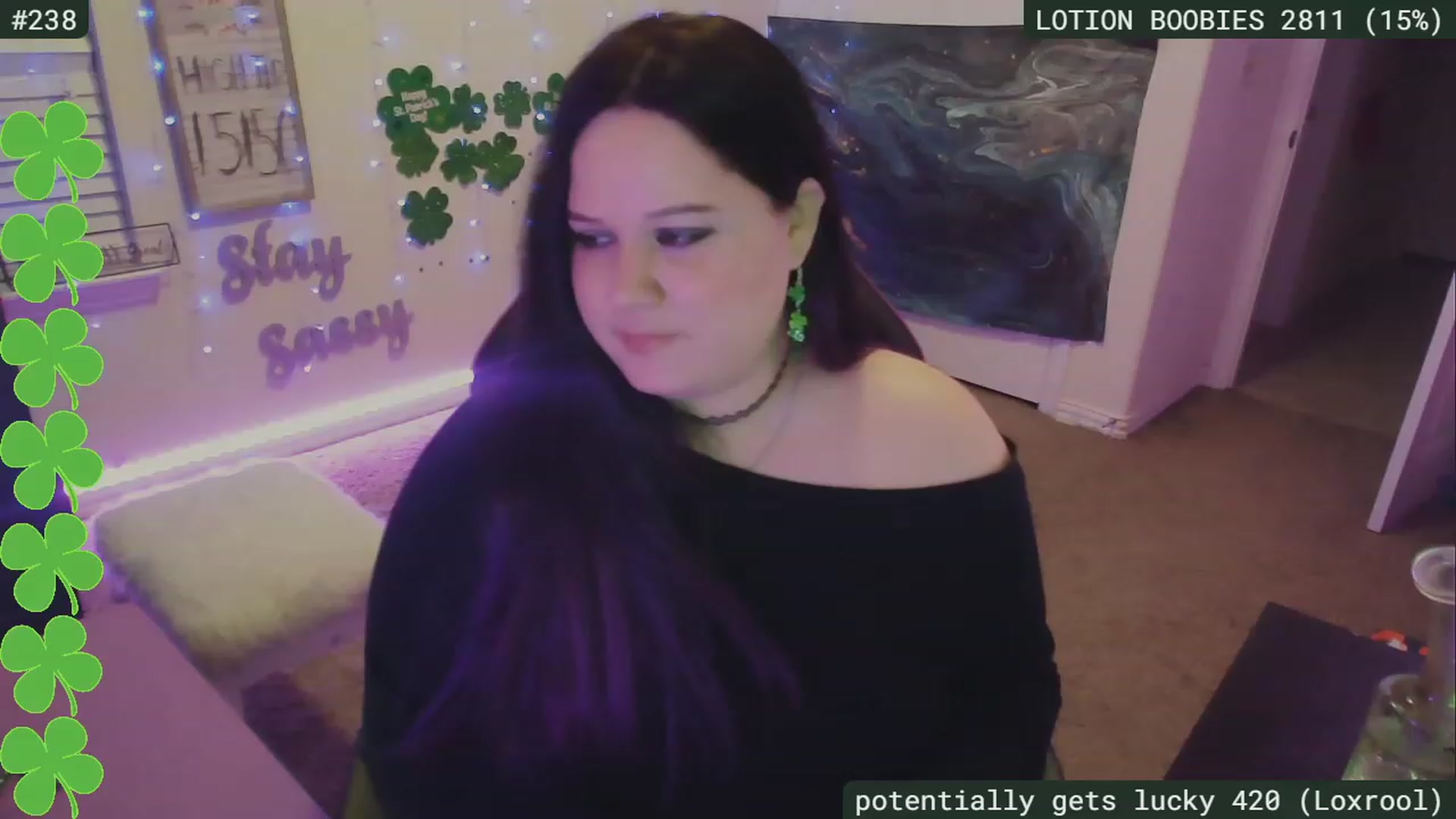 Gallery image thumbnail from SassySarah94's myfreecams stream on, 03/09/2023, 03:25 image 12 of 20