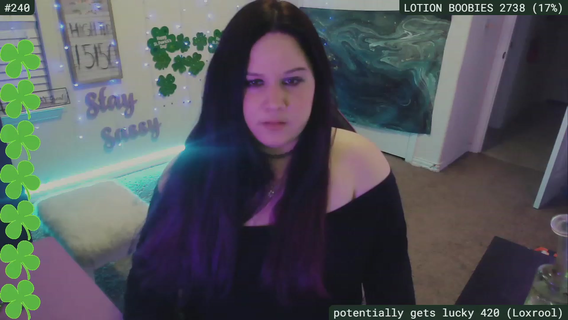 Gallery image thumbnail from SassySarah94's myfreecams stream on, 03/09/2023, 03:25 image 14 of 20