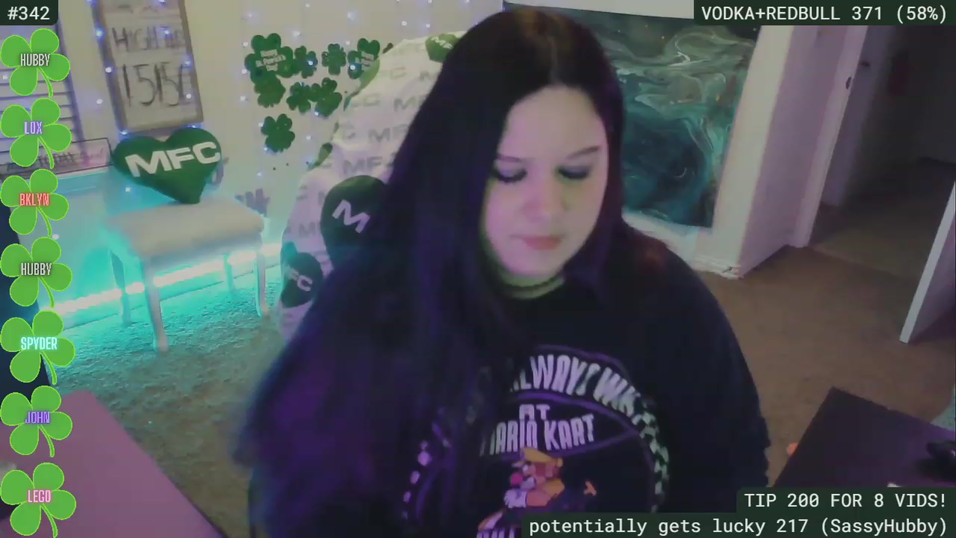 Gallery image thumbnail from SassySarah94's myfreecams stream on, 03/11/2023, 04:58 image 6 of 20