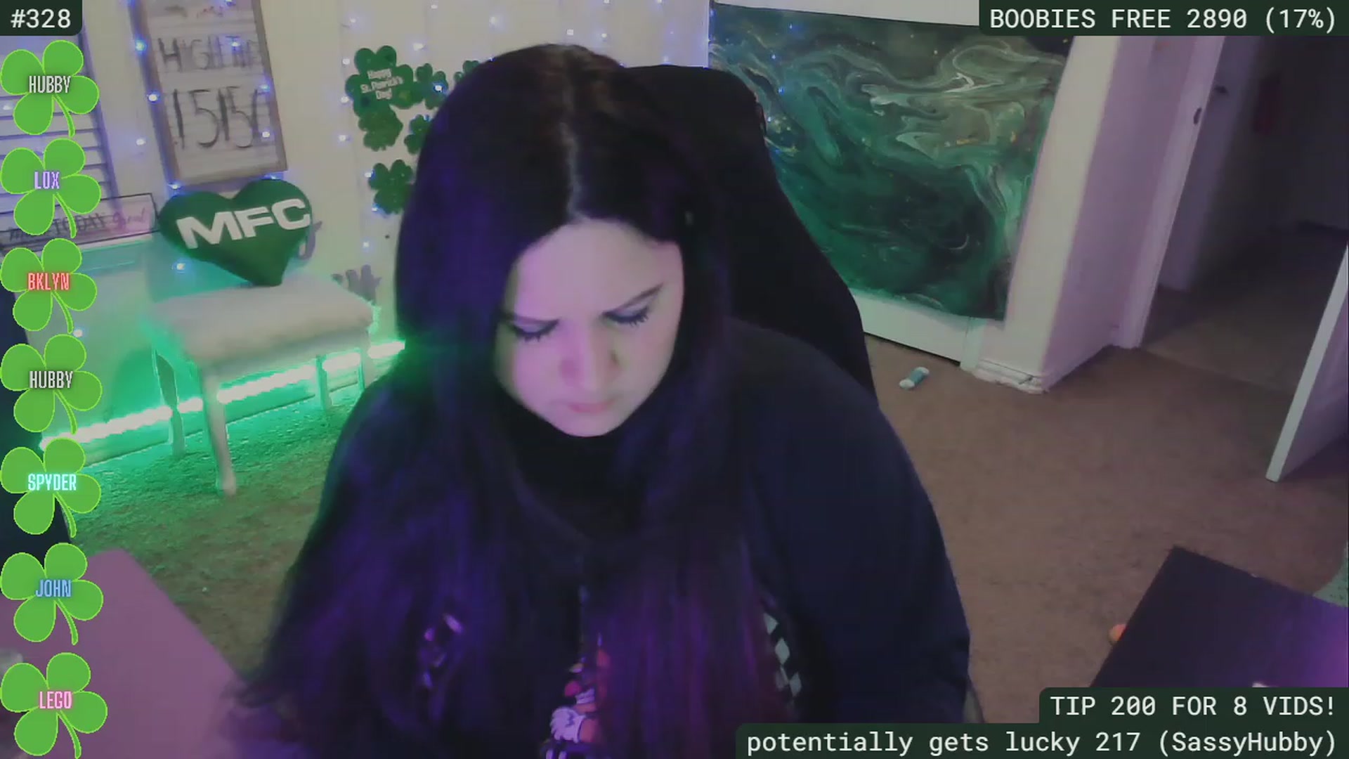 Gallery image thumbnail from SassySarah94's myfreecams stream on, 03/11/2023, 05:59 image 3 of 20