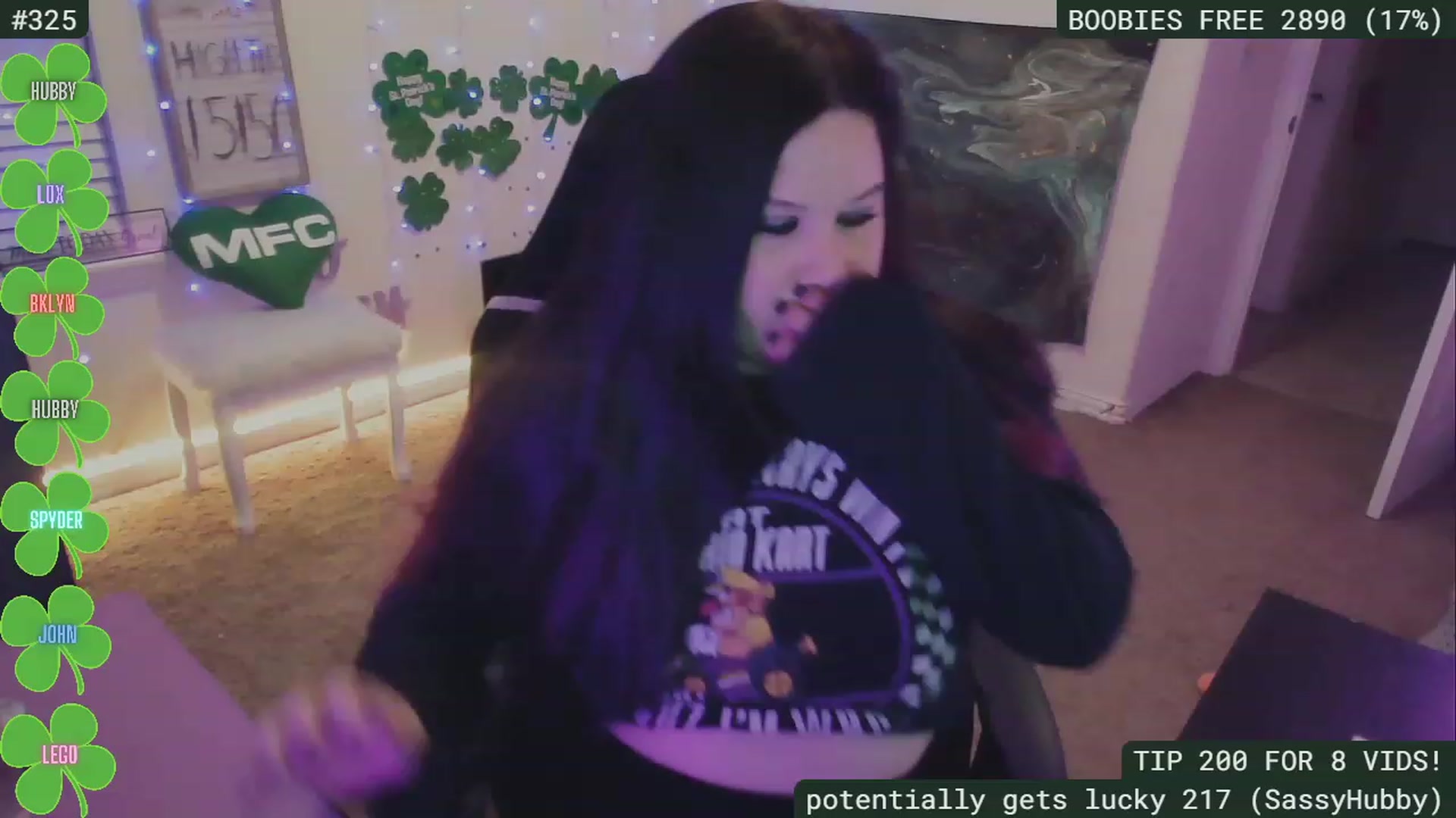 Gallery image thumbnail from SassySarah94's myfreecams stream on, 03/11/2023, 05:59 image 1 of 20