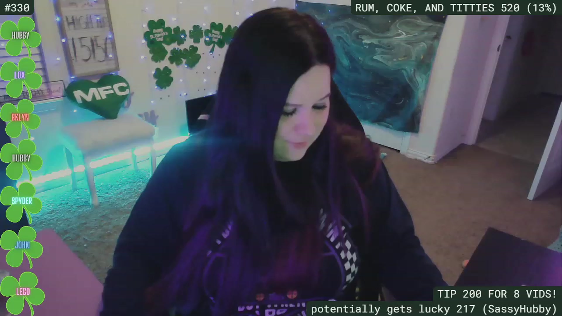 Gallery image thumbnail from SassySarah94's myfreecams stream on, 03/11/2023, 05:59 image 16 of 20