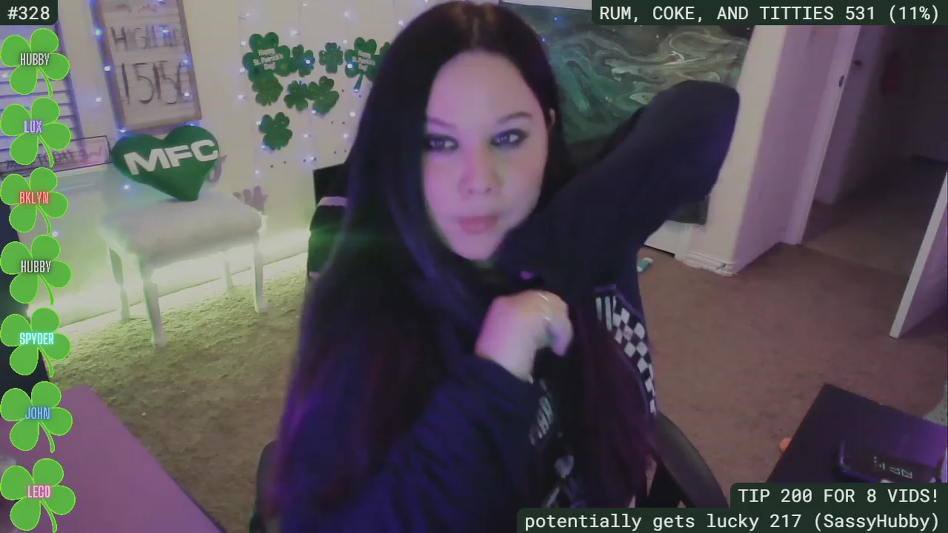 Gallery image thumbnail from SassySarah94's myfreecams stream on, 03/11/2023, 05:59 image 8 of 20