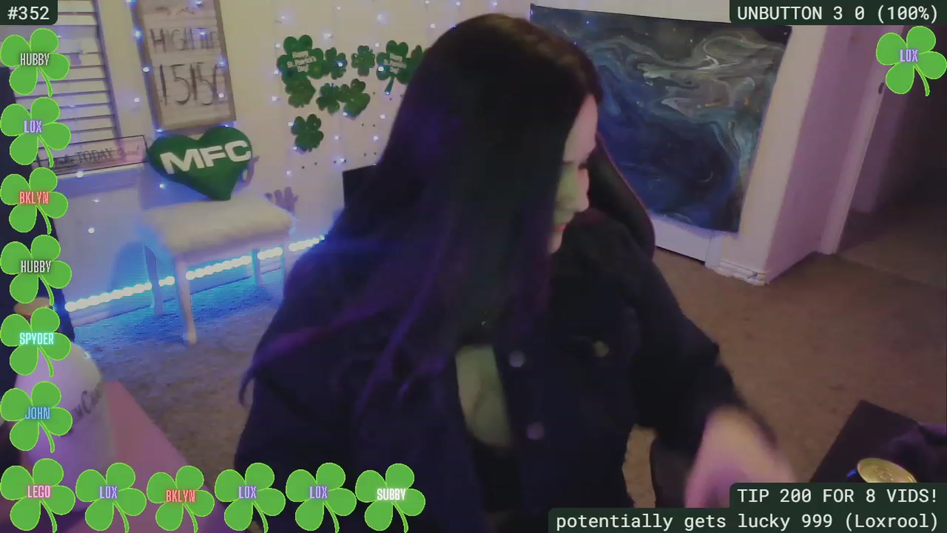 Gallery image thumbnail from SassySarah94's myfreecams stream on, 03/14/2023, 05:16 image 7 of 20
