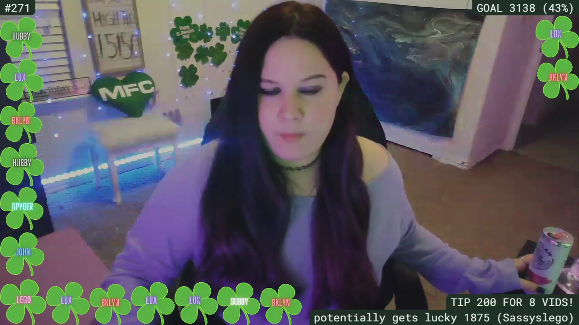 Gallery image thumbnail from SassySarah94's myfreecams stream on, 03/16/2023, 05:36 image 12 of 20