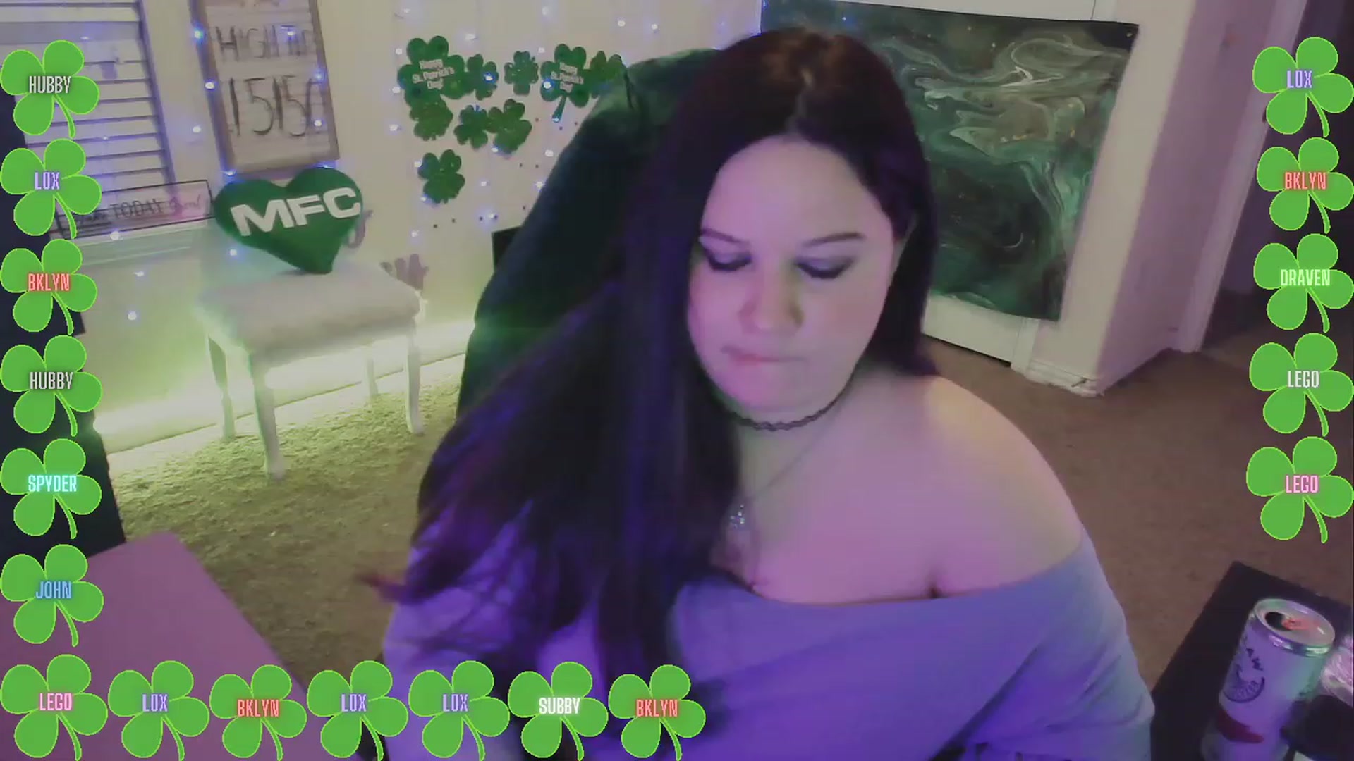 Gallery image thumbnail from SassySarah94's myfreecams stream on, 03/16/2023, 05:36 image 15 of 20