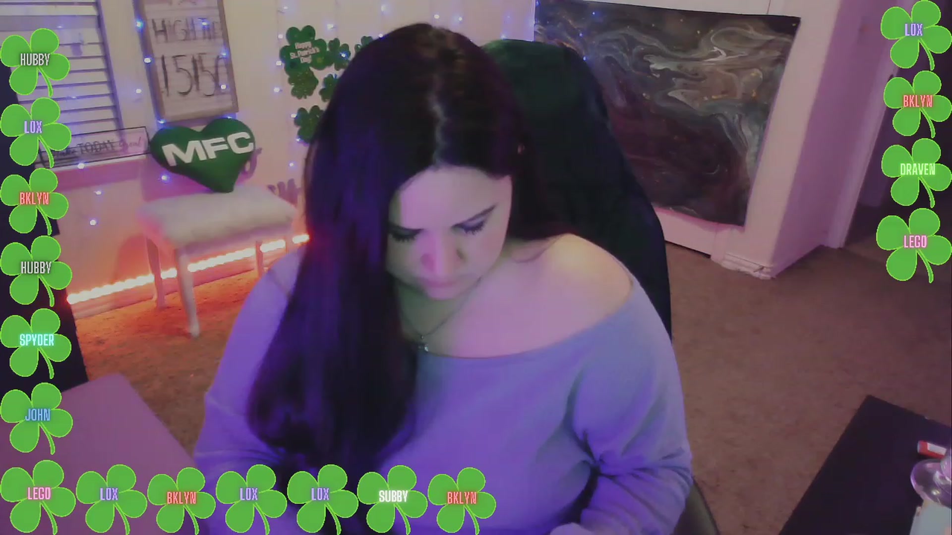 Gallery image thumbnail from SassySarah94's myfreecams stream on, 03/16/2023, 05:36 image 18 of 20