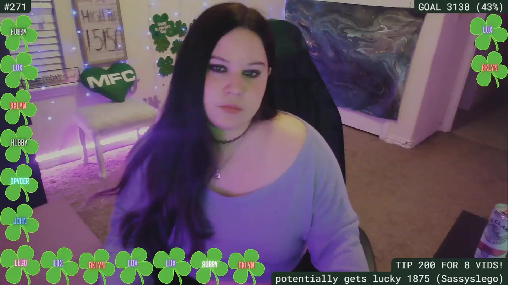 Gallery image thumbnail from SassySarah94's myfreecams stream on, 03/16/2023, 05:36 image 10 of 20