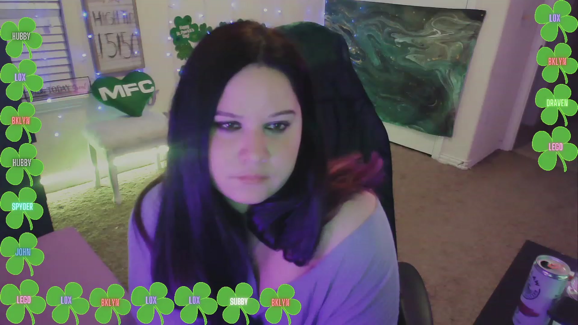 Gallery image thumbnail from SassySarah94's myfreecams stream on, 03/16/2023, 05:36 image 16 of 20