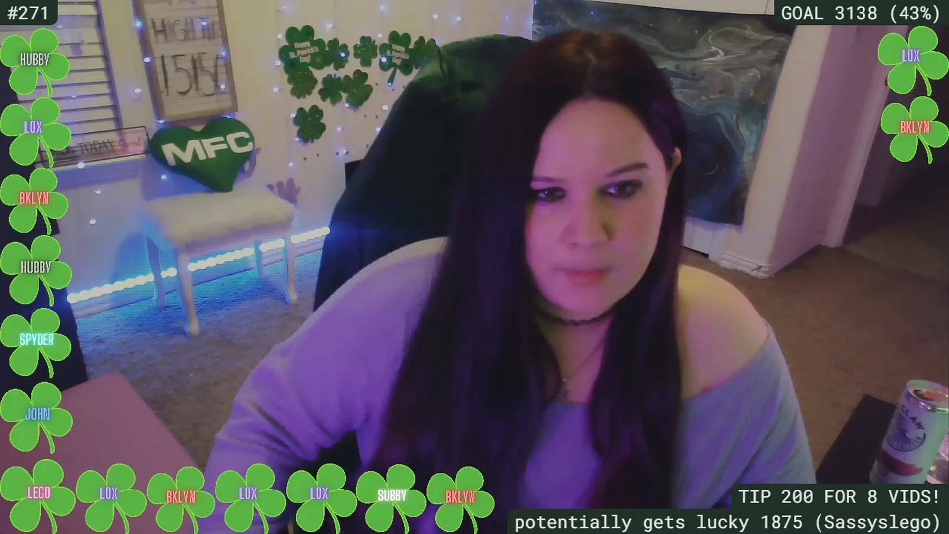 Gallery image thumbnail from SassySarah94's myfreecams stream on, 03/16/2023, 05:36 image 11 of 20