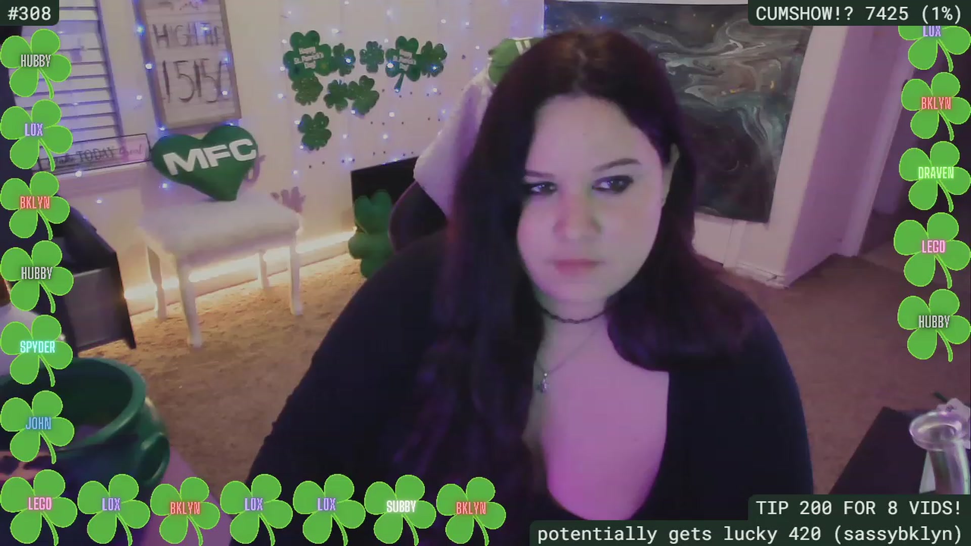 Gallery image thumbnail from SassySarah94's myfreecams stream on, 03/23/2023, 03:56 image 10 of 20