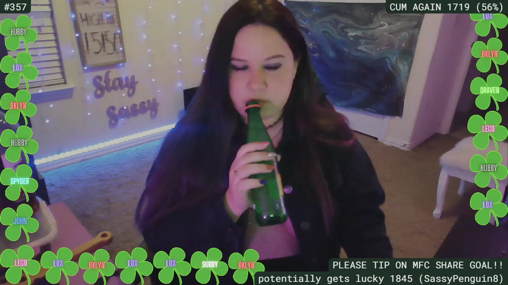 Gallery image thumbnail from SassySarah94's myfreecams stream on, 03/29/2023, 05:42 image 18 of 20