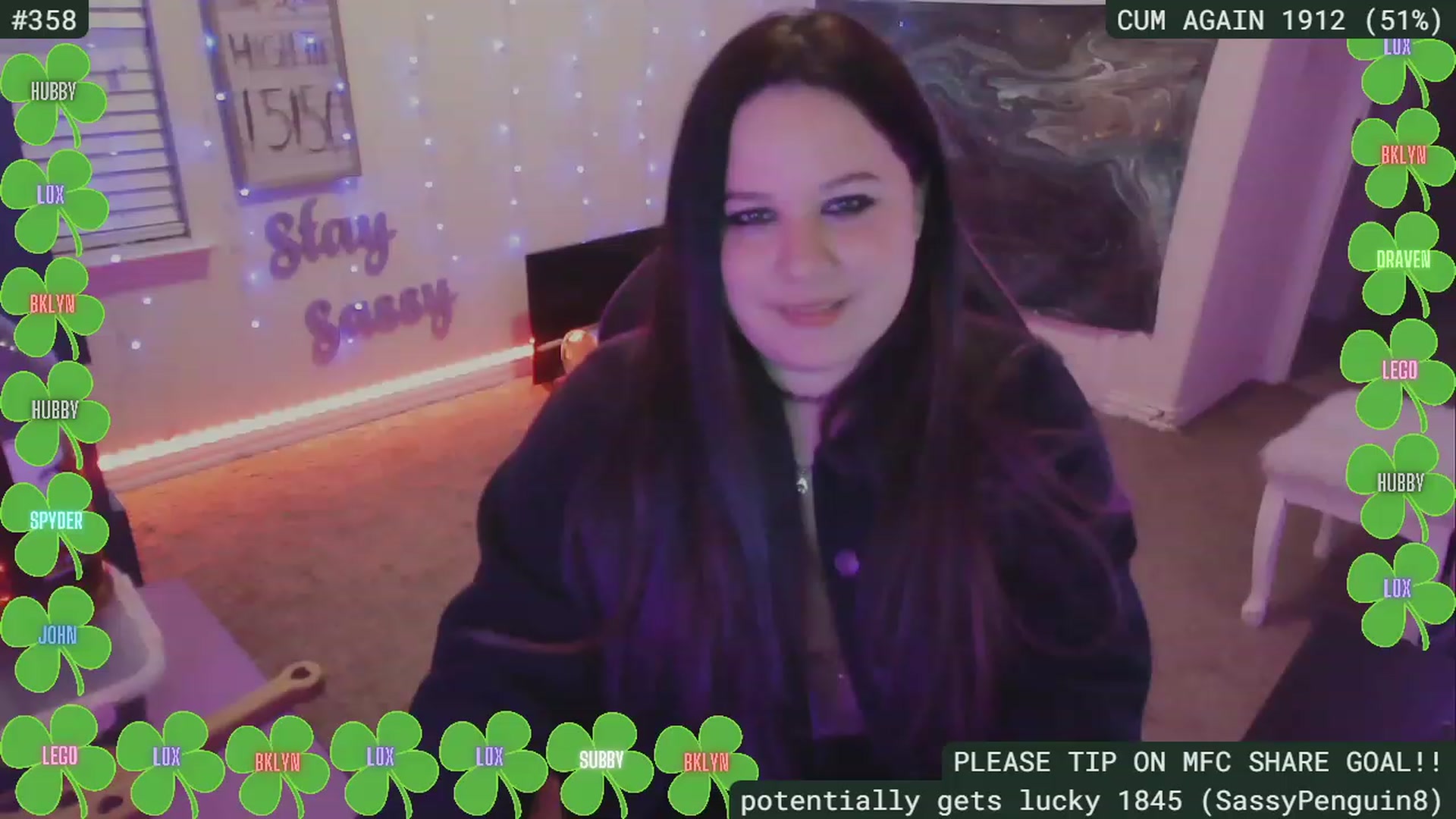 Gallery image thumbnail from SassySarah94's myfreecams stream on, 03/29/2023, 05:42 image 6 of 20