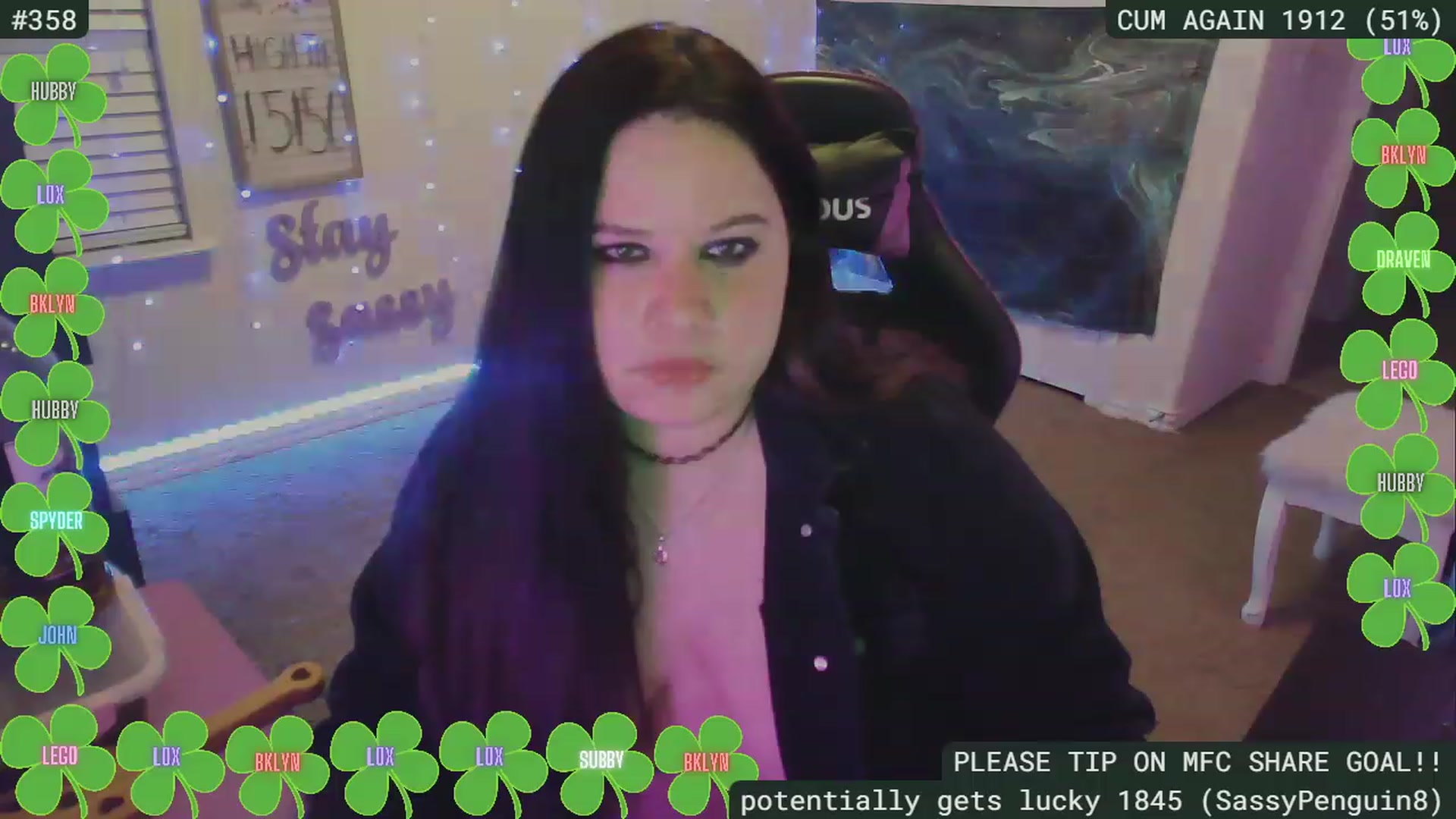 Gallery image thumbnail from SassySarah94's myfreecams stream on, 03/29/2023, 05:42 image 8 of 20