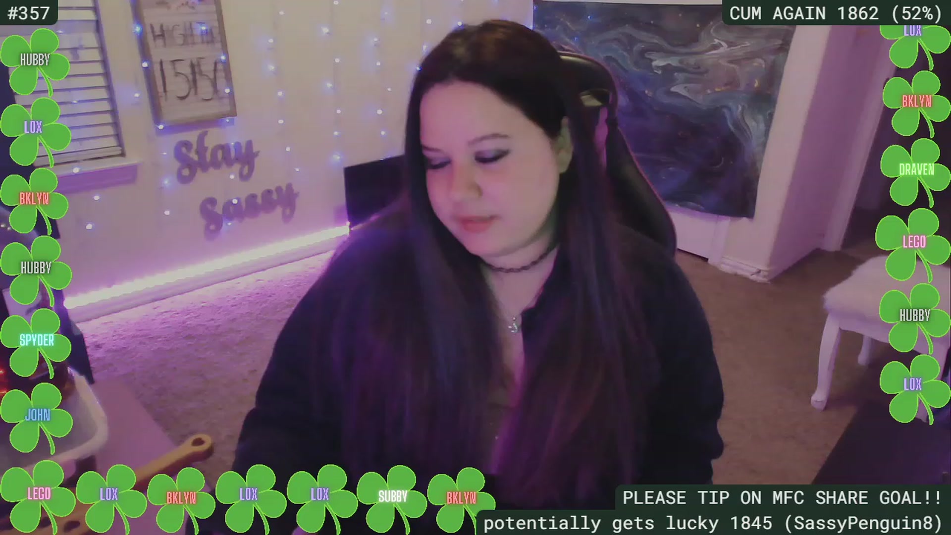 Gallery image thumbnail from SassySarah94's myfreecams stream on, 03/29/2023, 05:42 image 12 of 20