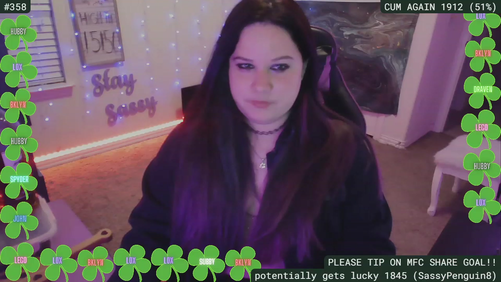 Gallery image thumbnail from SassySarah94's myfreecams stream on, 03/29/2023, 05:42 image 11 of 20