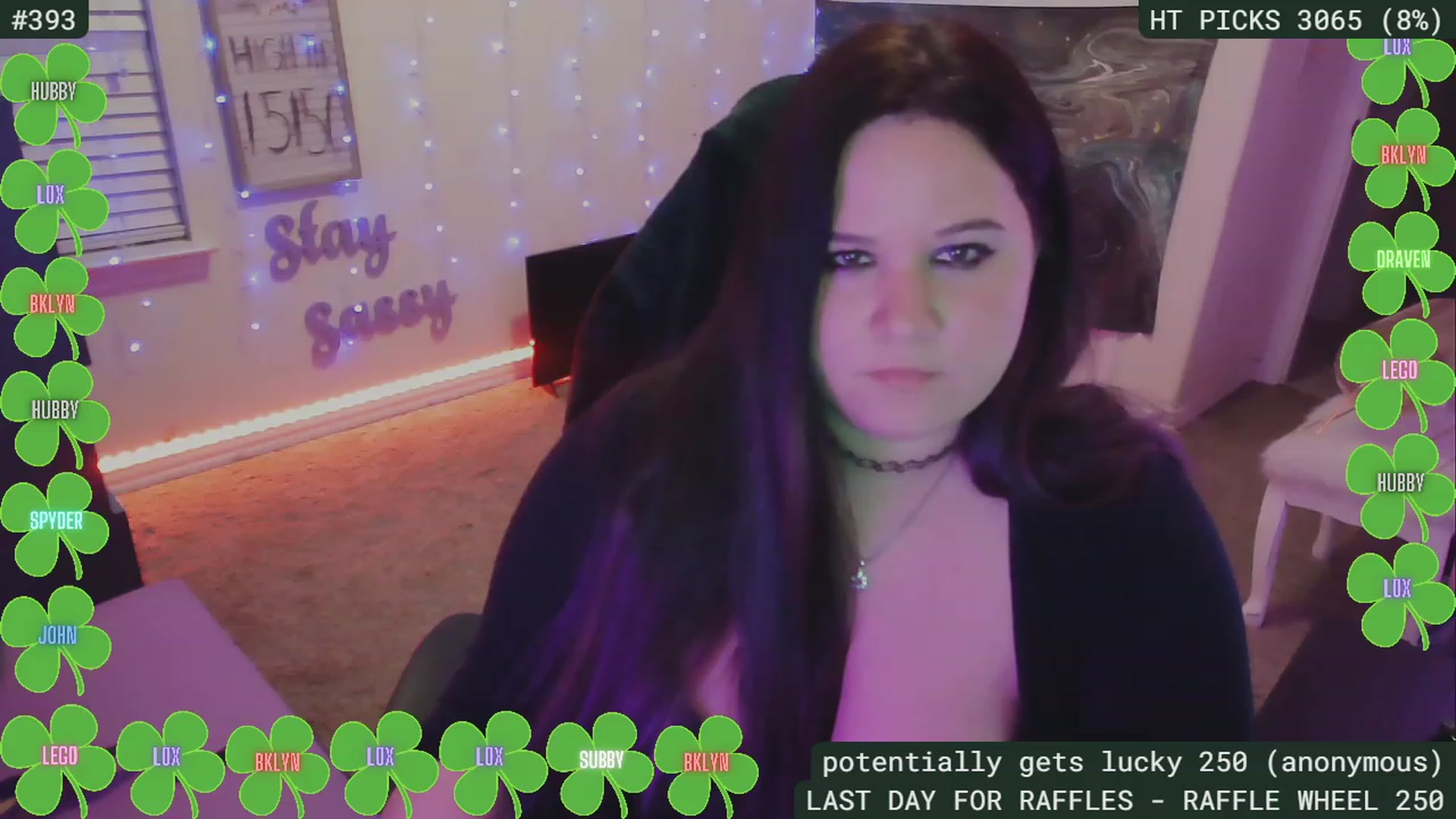 Gallery image thumbnail from SassySarah94's myfreecams stream on, 03/31/2023, 05:23 image 5 of 20