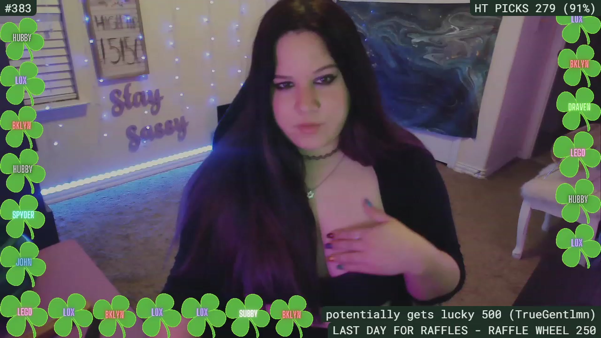Gallery image thumbnail from SassySarah94's myfreecams stream on, 03/31/2023, 05:23 image 19 of 20