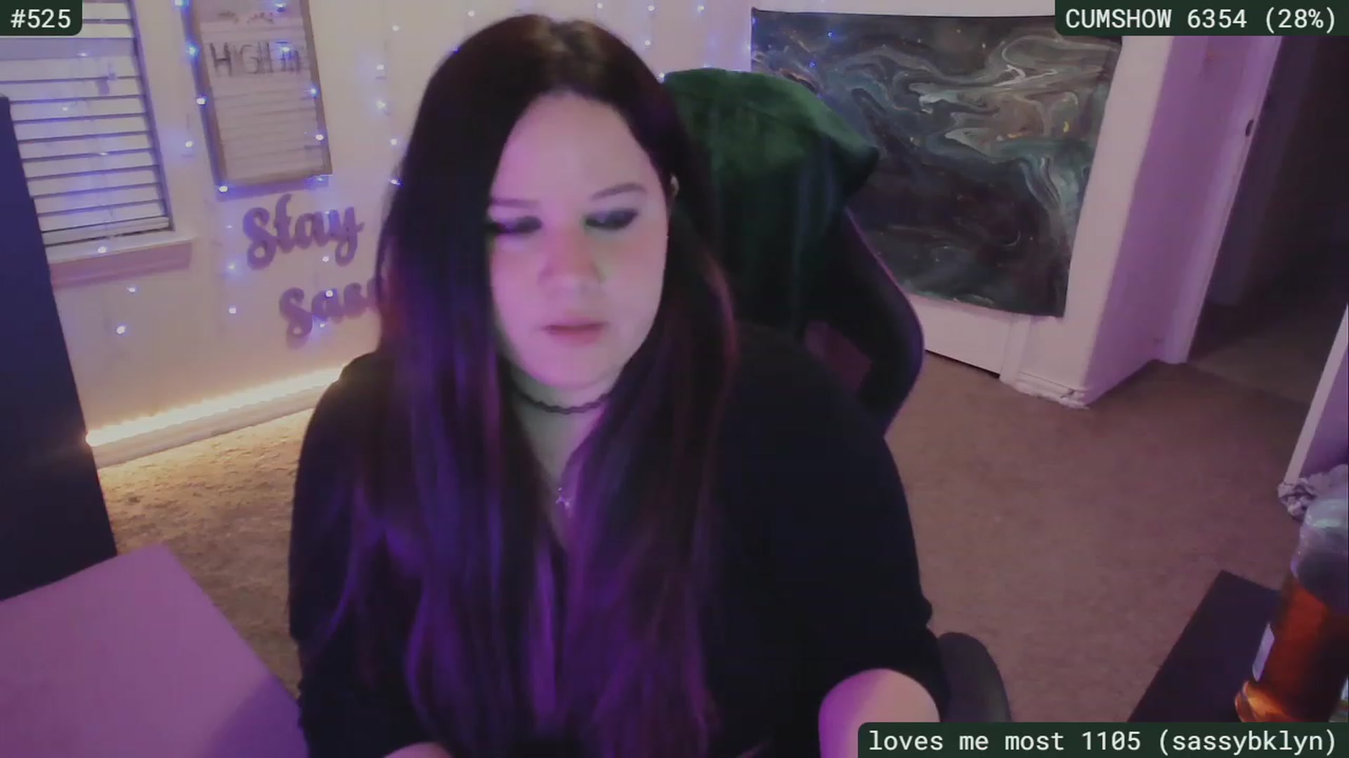 Gallery image thumbnail from SassySarah94's myfreecams stream on, 04/05/2023, 05:51 image 9 of 20