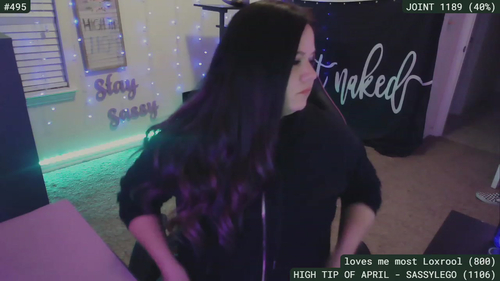 Gallery image thumbnail from SassySarah94's myfreecams stream on, 04/08/2023, 05:09 image 8 of 20
