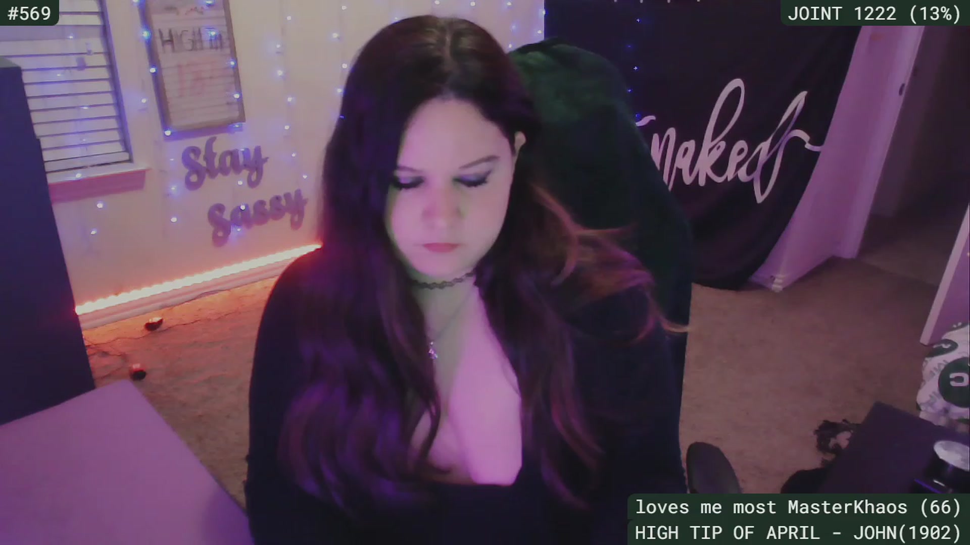 Gallery image thumbnail from SassySarah94's myfreecams stream on, 04/21/2023, 03:53 image 6 of 20