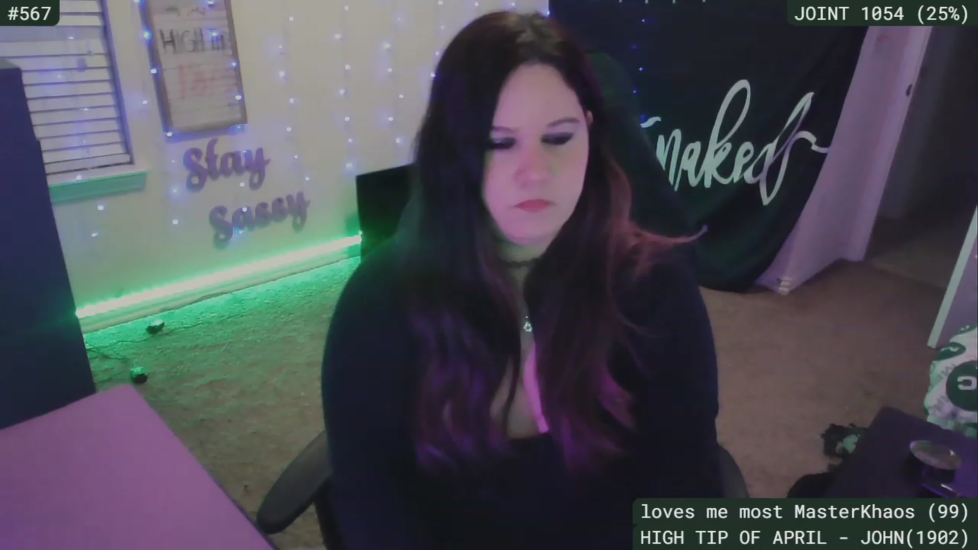 Gallery image thumbnail from SassySarah94's myfreecams stream on, 04/21/2023, 03:53 image 11 of 20