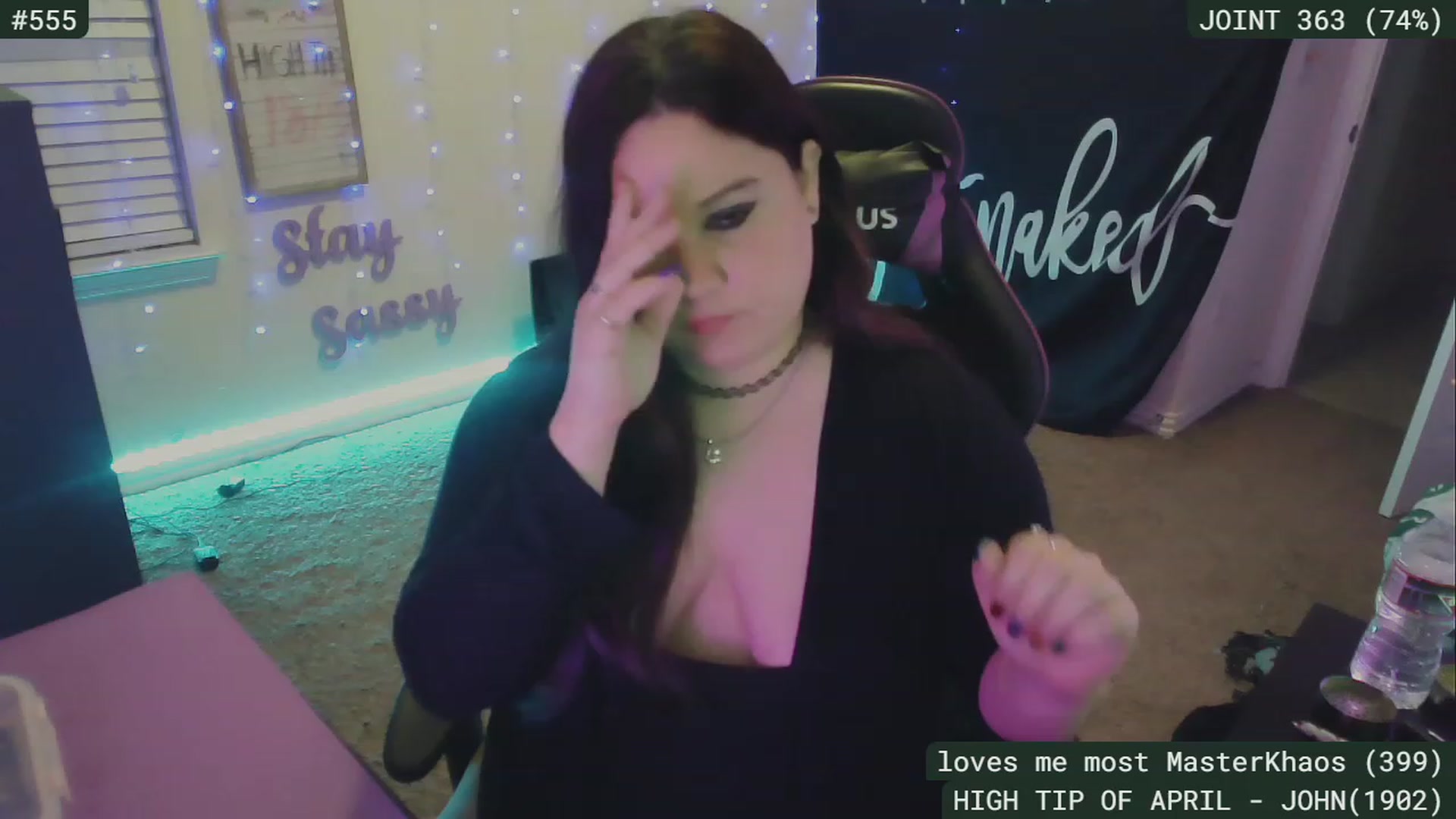 Gallery image thumbnail from SassySarah94's myfreecams stream on, 04/21/2023, 03:53 image 18 of 20