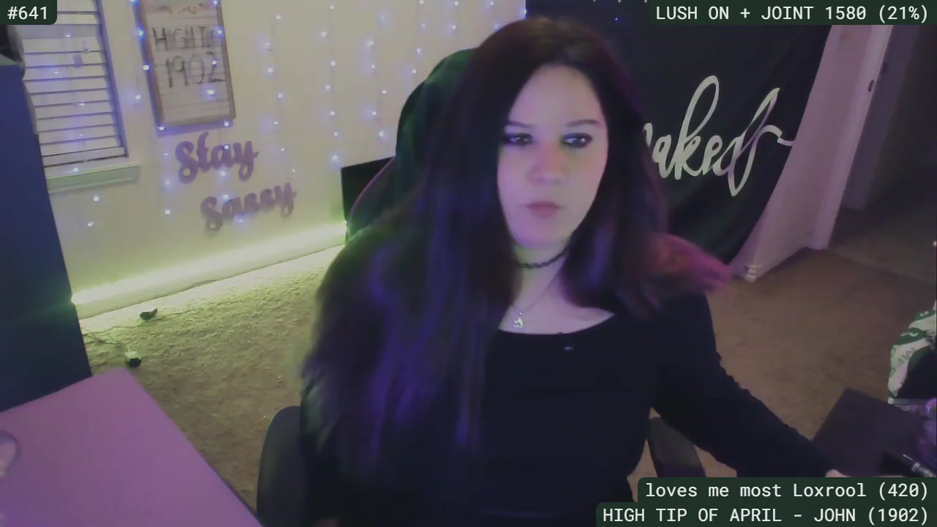 Gallery image thumbnail from SassySarah94's myfreecams stream on, 04/23/2023, 03:13 image 5 of 20
