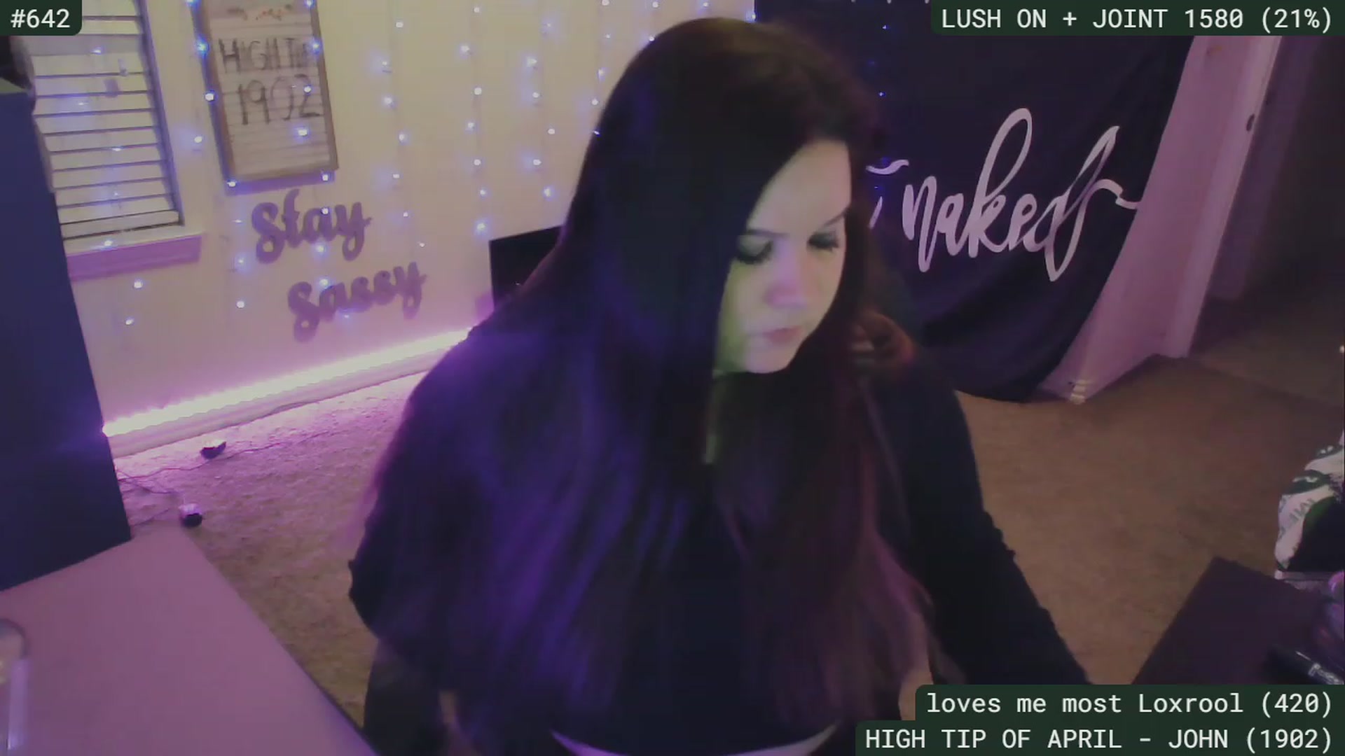 Gallery image thumbnail from SassySarah94's myfreecams stream on, 04/23/2023, 03:13 image 7 of 20
