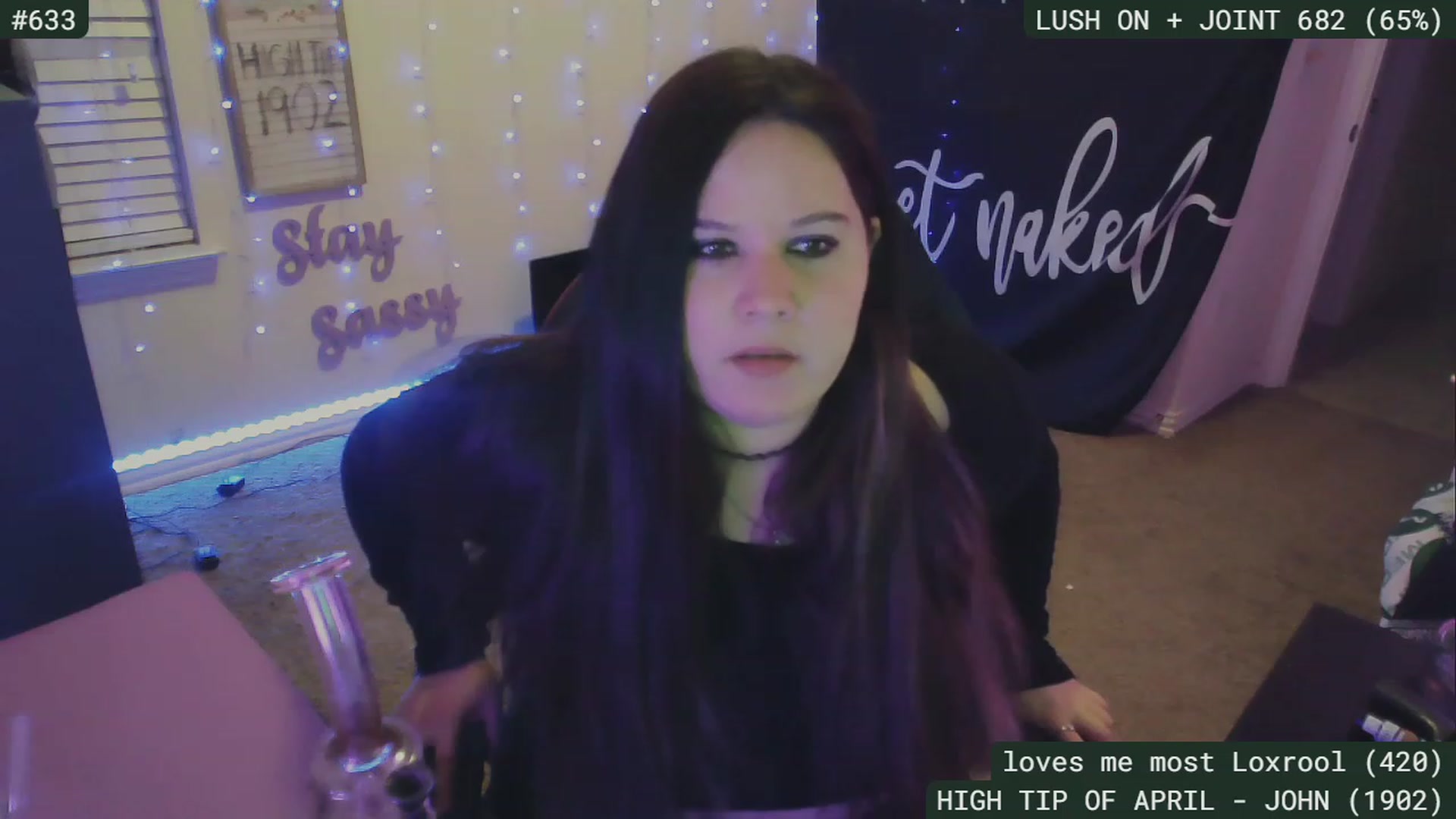 Gallery image thumbnail from SassySarah94's myfreecams stream on, 04/23/2023, 03:13 image 10 of 20