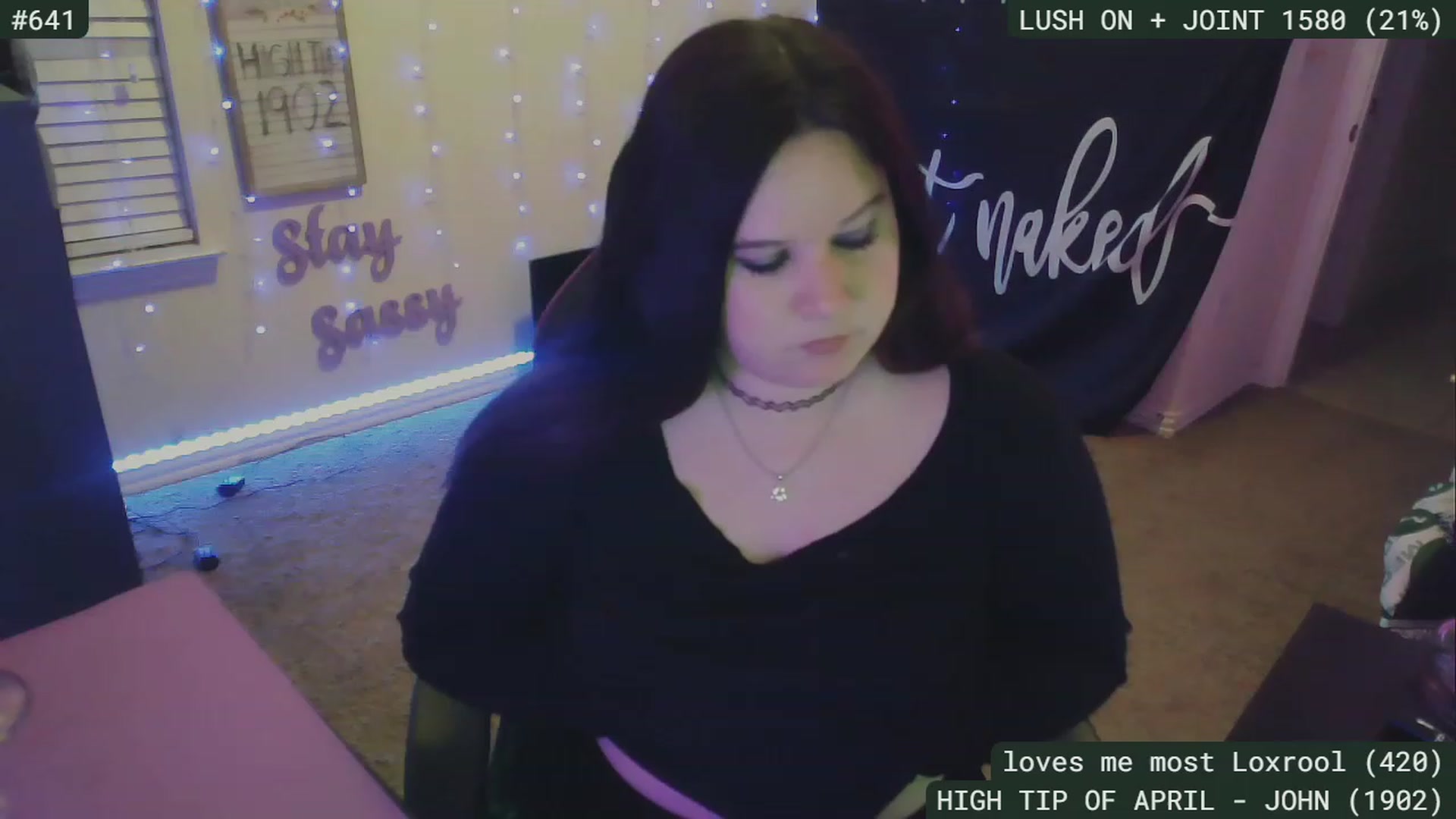 Gallery image thumbnail from SassySarah94's myfreecams stream on, 04/23/2023, 03:13 image 3 of 20