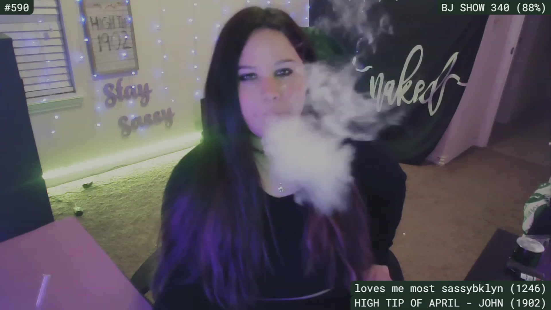 Gallery image thumbnail from SassySarah94's myfreecams stream on, 04/23/2023, 04:39 image 7 of 20