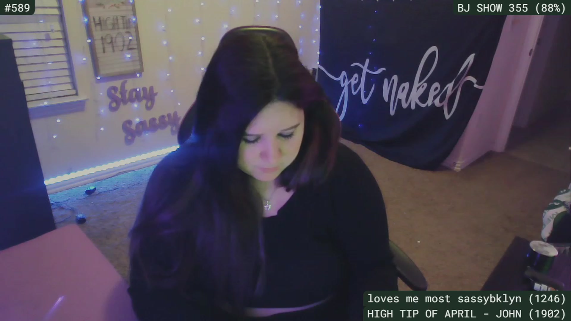 Gallery image thumbnail from SassySarah94's myfreecams stream on, 04/23/2023, 04:39 image 4 of 20
