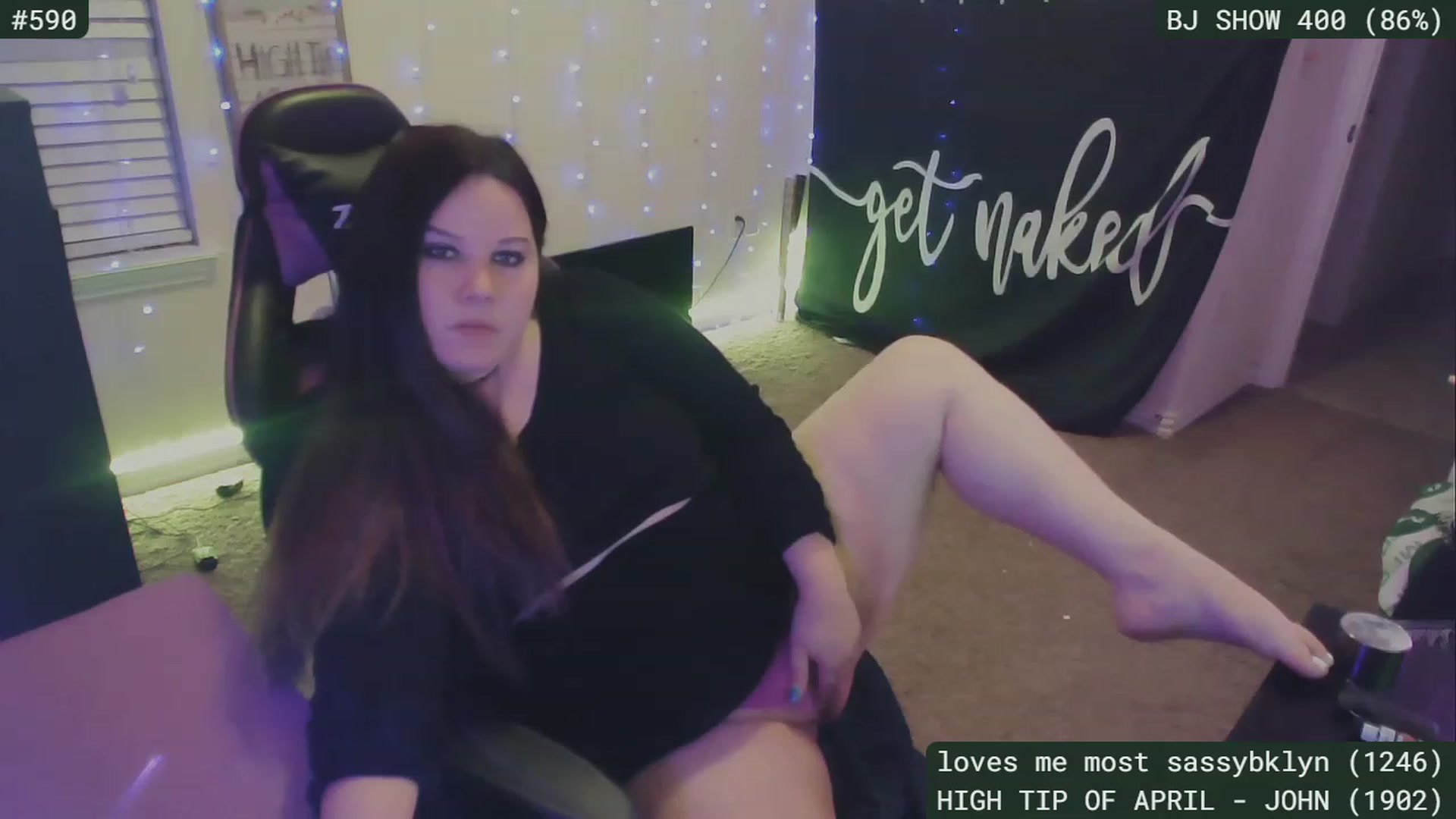 Gallery image thumbnail from SassySarah94's myfreecams stream on, 04/23/2023, 04:39 image 3 of 20