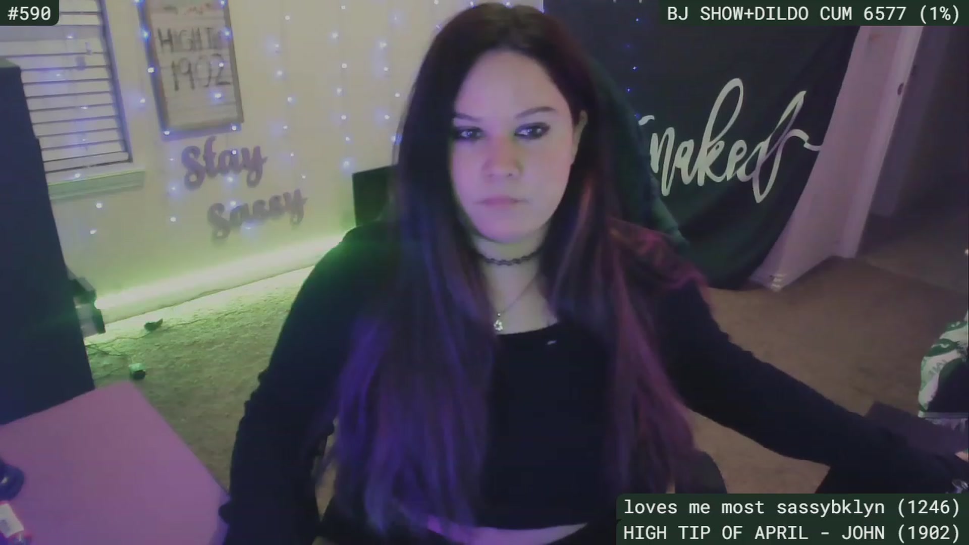 Gallery image thumbnail from SassySarah94's myfreecams stream on, 04/23/2023, 04:39 image 11 of 20