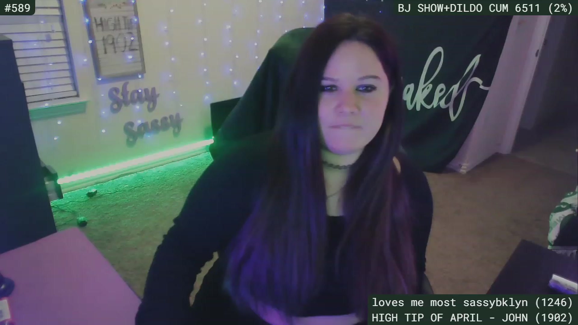 Gallery image thumbnail from SassySarah94's myfreecams stream on, 04/23/2023, 04:39 image 13 of 20