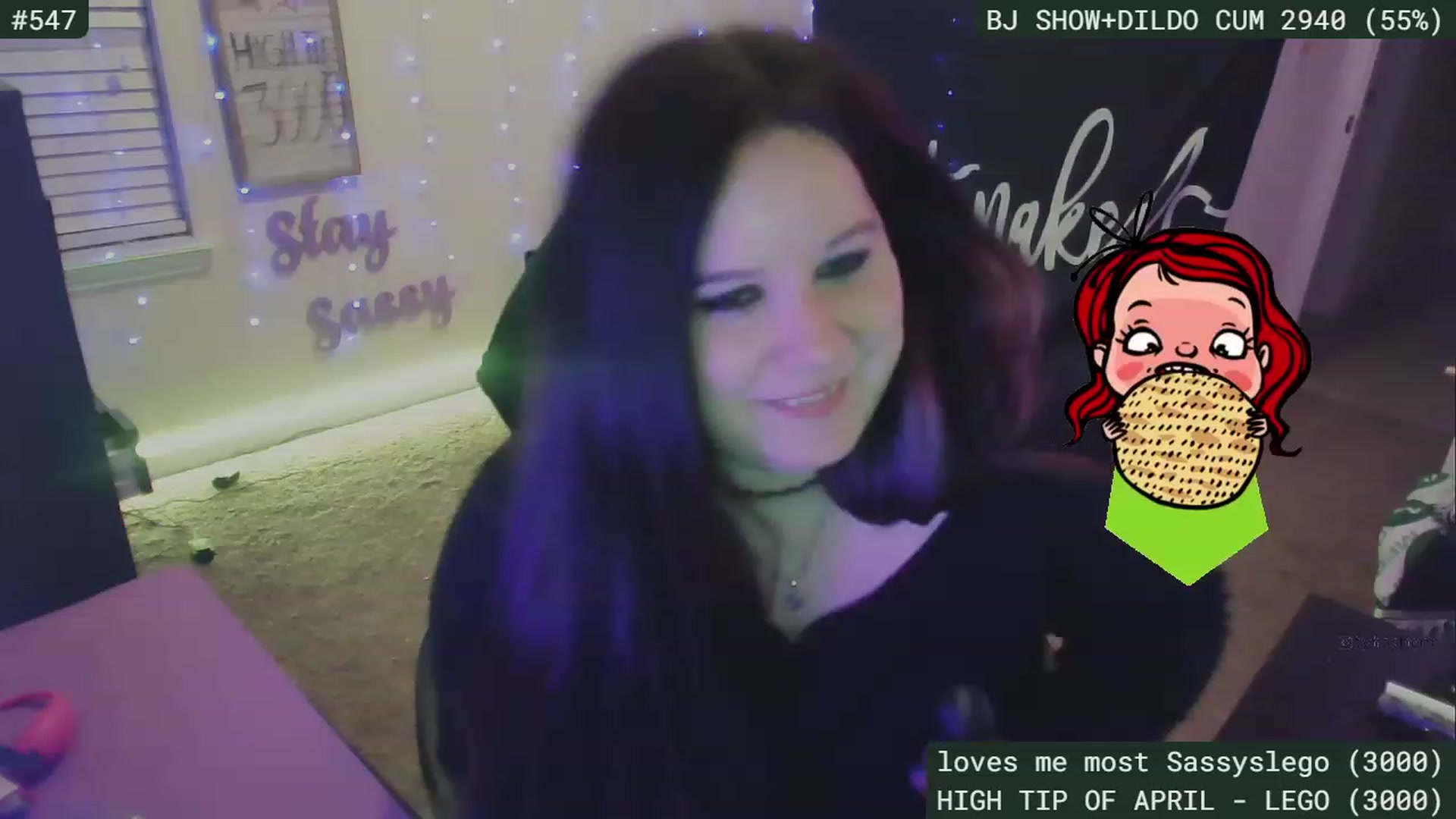 Gallery image thumbnail from SassySarah94's myfreecams stream on, 04/23/2023, 05:26 image 10 of 20