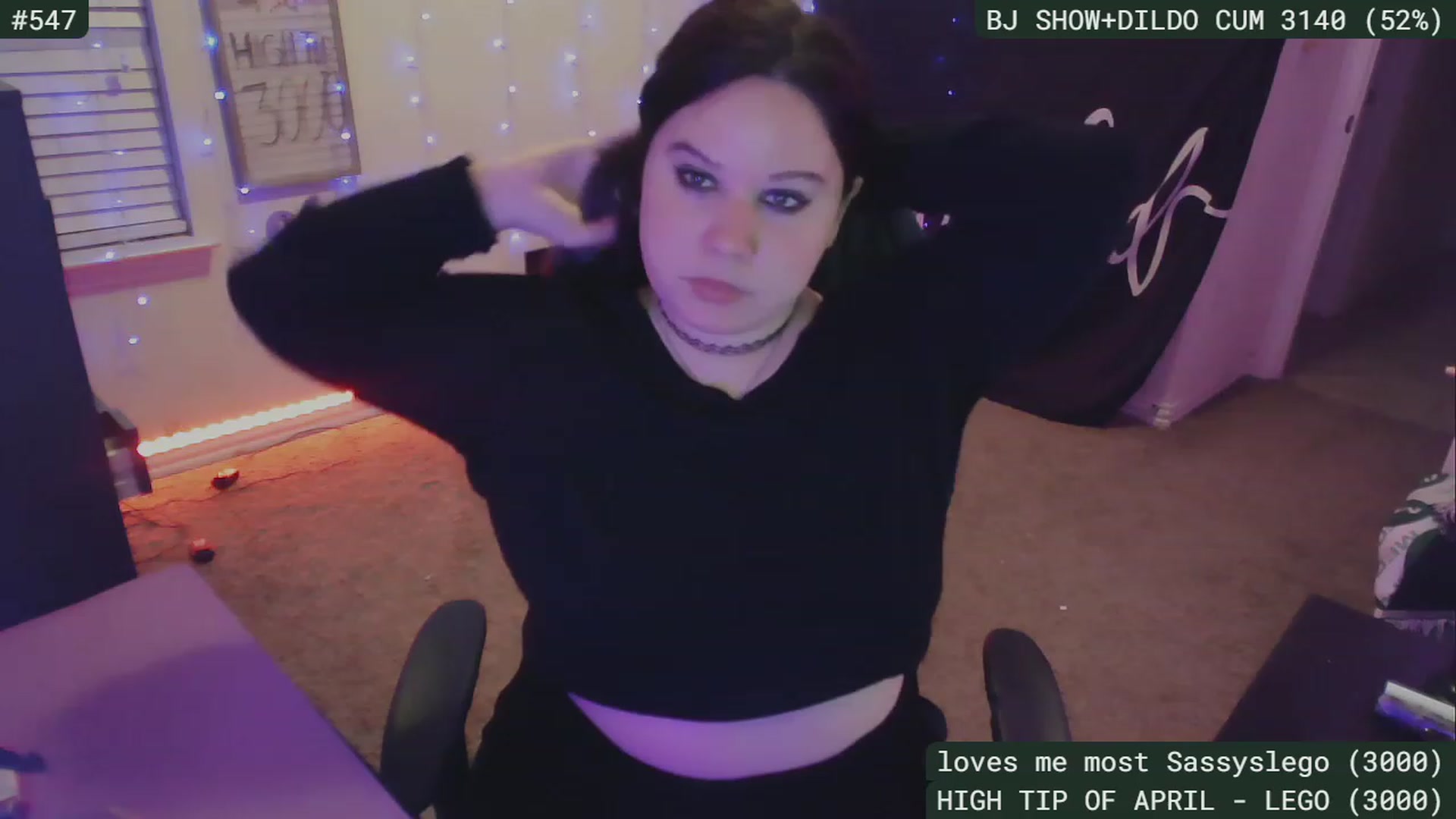 Gallery image thumbnail from SassySarah94's myfreecams stream on, 04/23/2023, 05:26 image 7 of 20