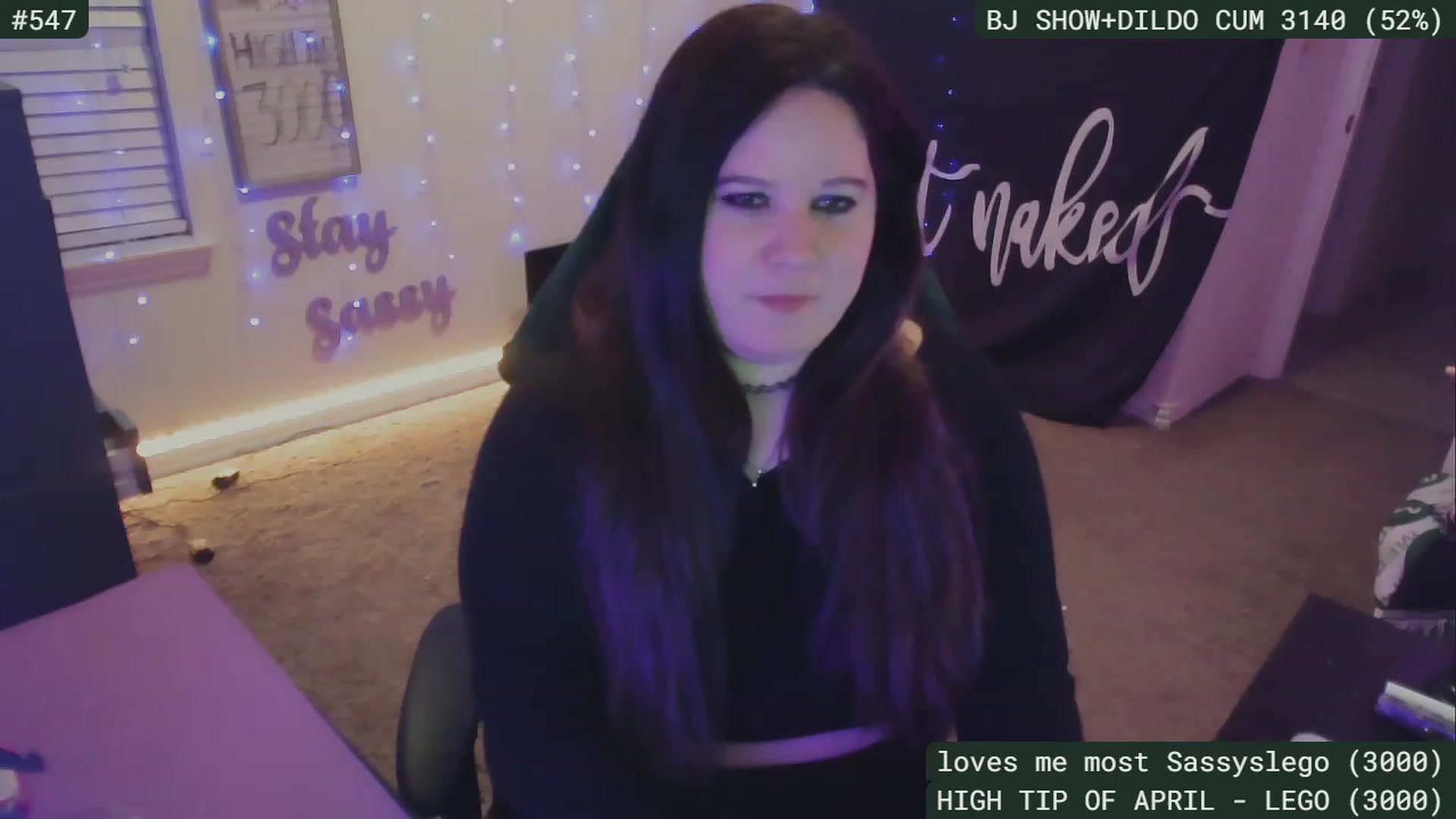 Gallery image thumbnail from SassySarah94's myfreecams stream on, 04/23/2023, 05:26 image 8 of 20