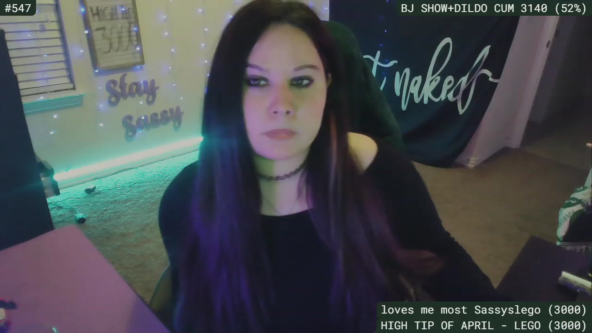Gallery image thumbnail from SassySarah94's myfreecams stream on, 04/23/2023, 05:26 image 2 of 20