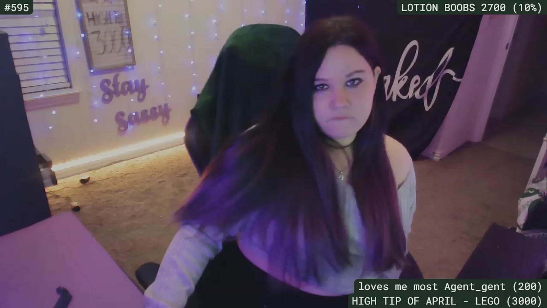 Gallery image thumbnail from SassySarah94's myfreecams stream on, 04/25/2023, 03:34 image 13 of 20