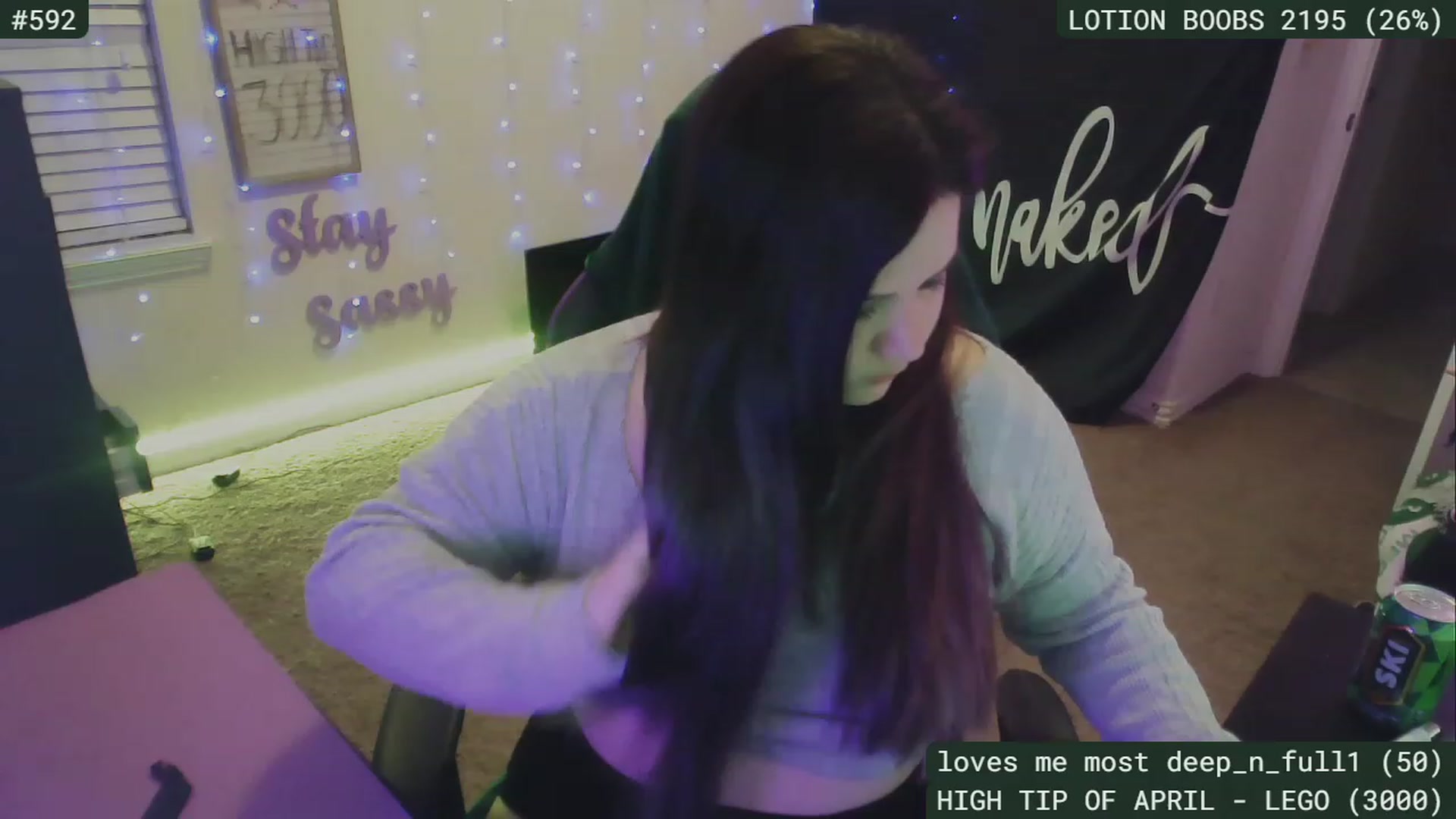 Gallery image thumbnail from SassySarah94's myfreecams stream on, 04/25/2023, 05:54 image 1 of 20