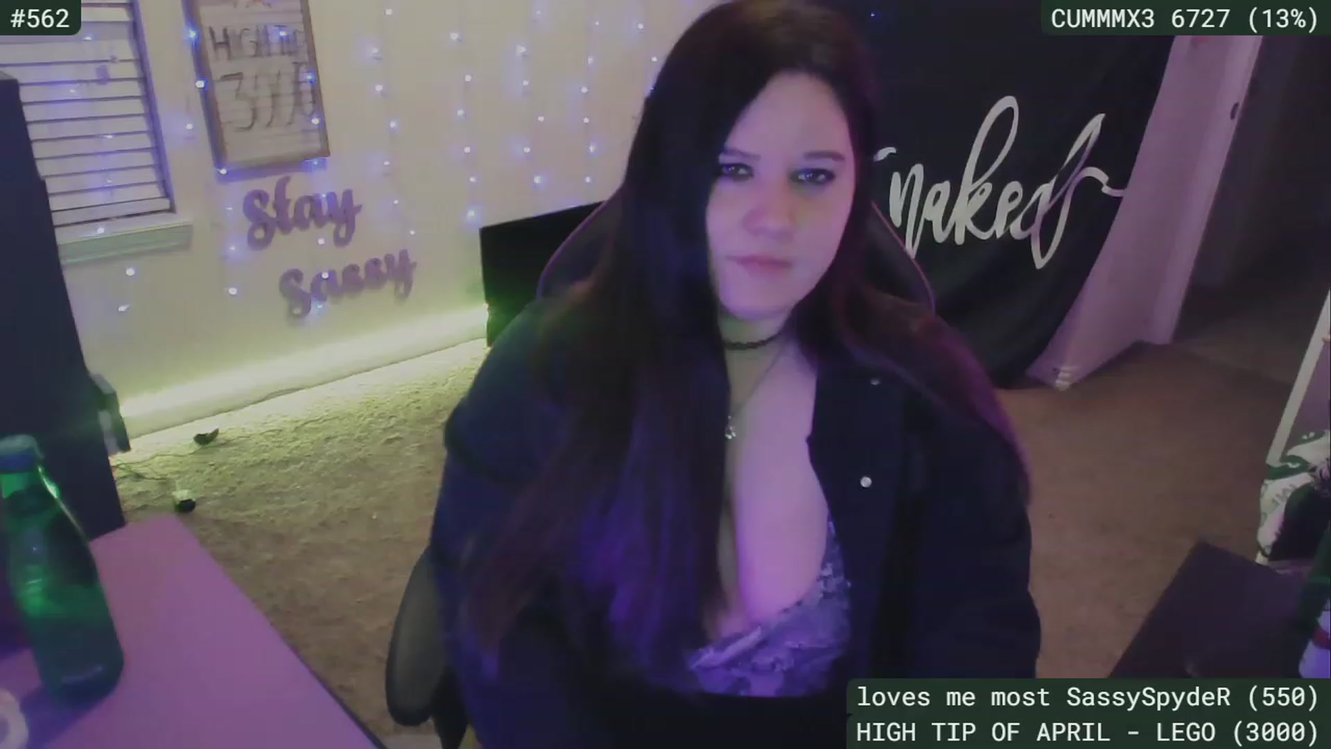 Gallery image thumbnail from SassySarah94's myfreecams stream on, 04/26/2023, 05:32 image 9 of 20