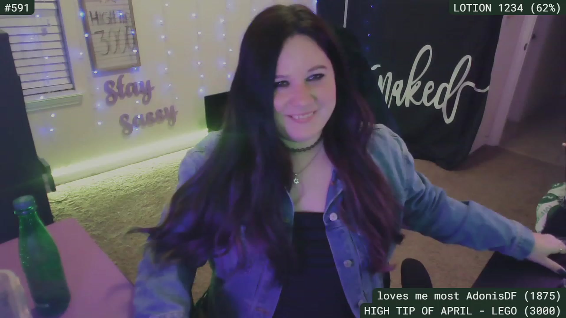 Gallery image thumbnail from SassySarah94's myfreecams stream on, 04/28/2023, 04:18 image 12 of 20