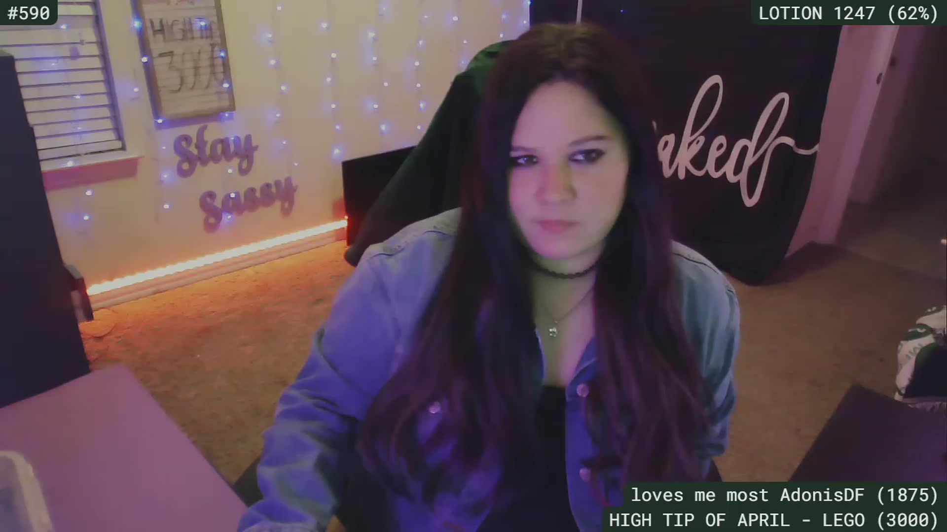 Gallery image thumbnail from SassySarah94's myfreecams stream on, 04/28/2023, 04:18 image 9 of 20