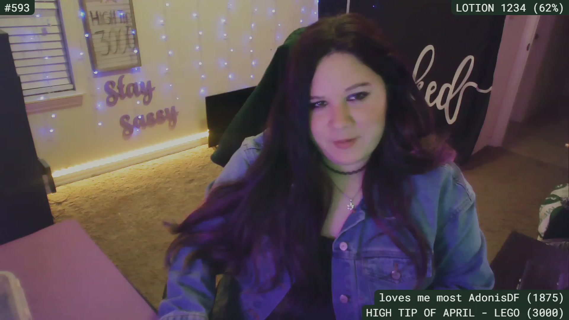 Gallery image thumbnail from SassySarah94's myfreecams stream on, 04/28/2023, 04:18 image 16 of 20