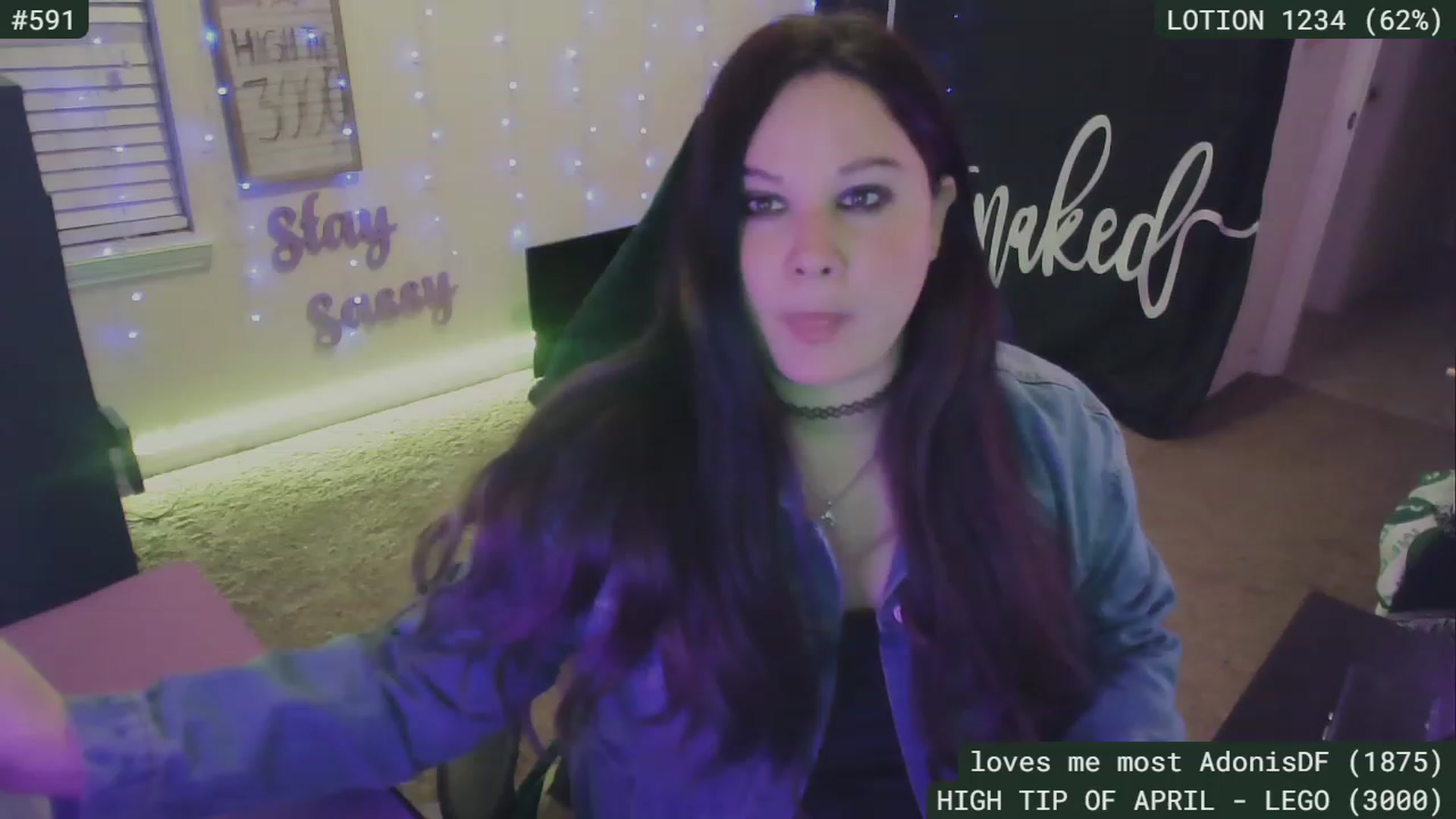 Gallery image thumbnail from SassySarah94's myfreecams stream on, 04/28/2023, 04:18 image 14 of 20