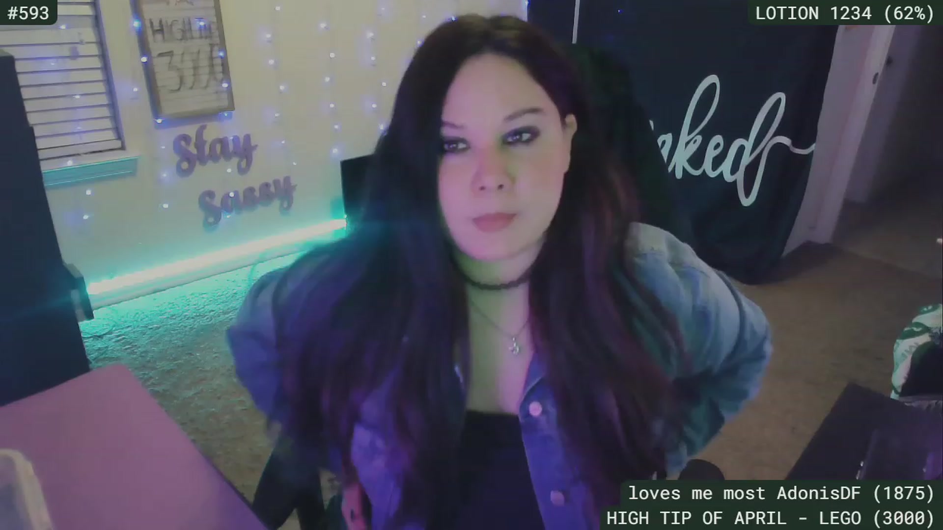 Gallery image thumbnail from SassySarah94's myfreecams stream on, 04/28/2023, 04:18 image 17 of 20