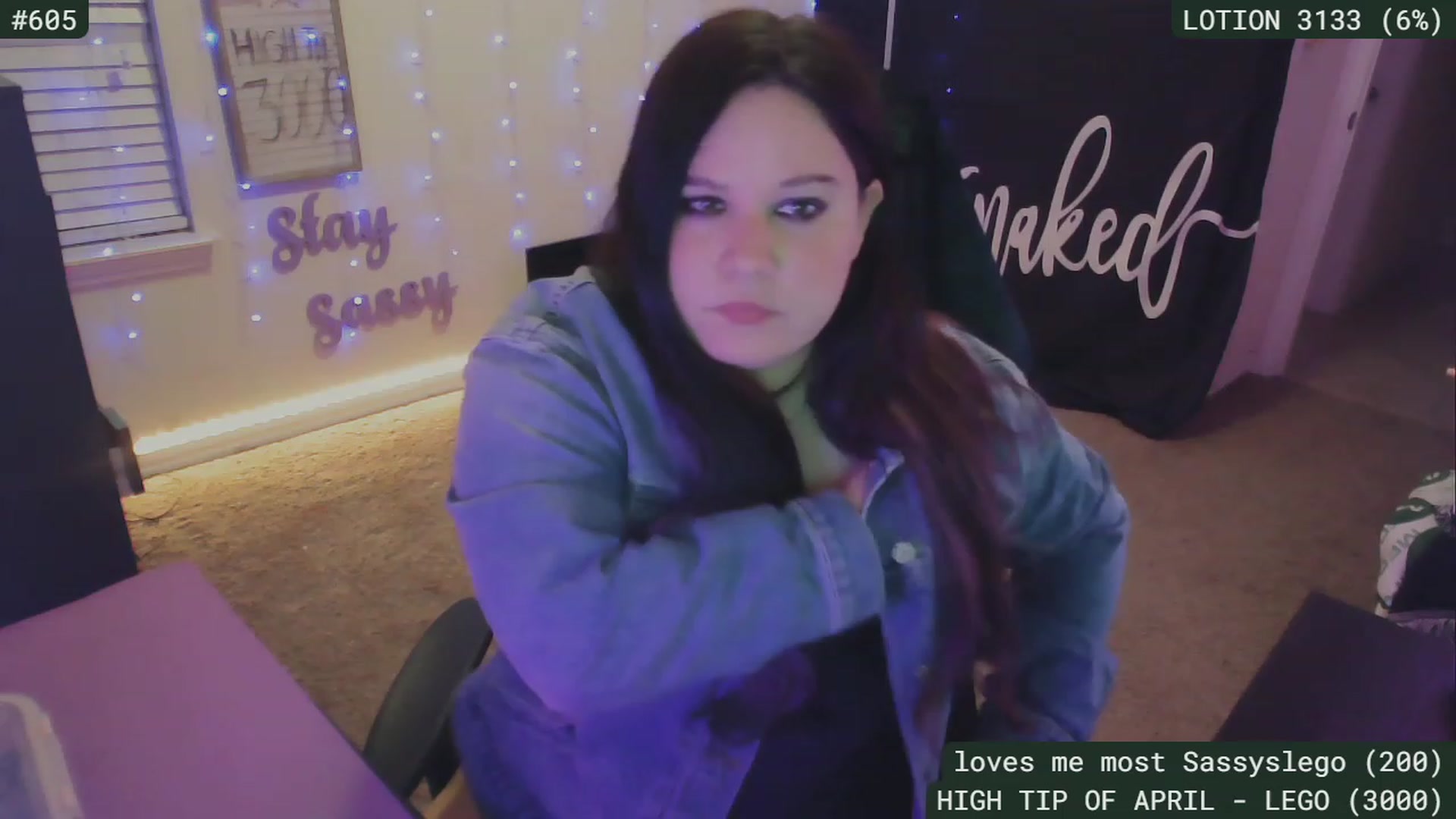 Gallery image thumbnail from SassySarah94's myfreecams stream on, 04/28/2023, 04:18 image 5 of 20